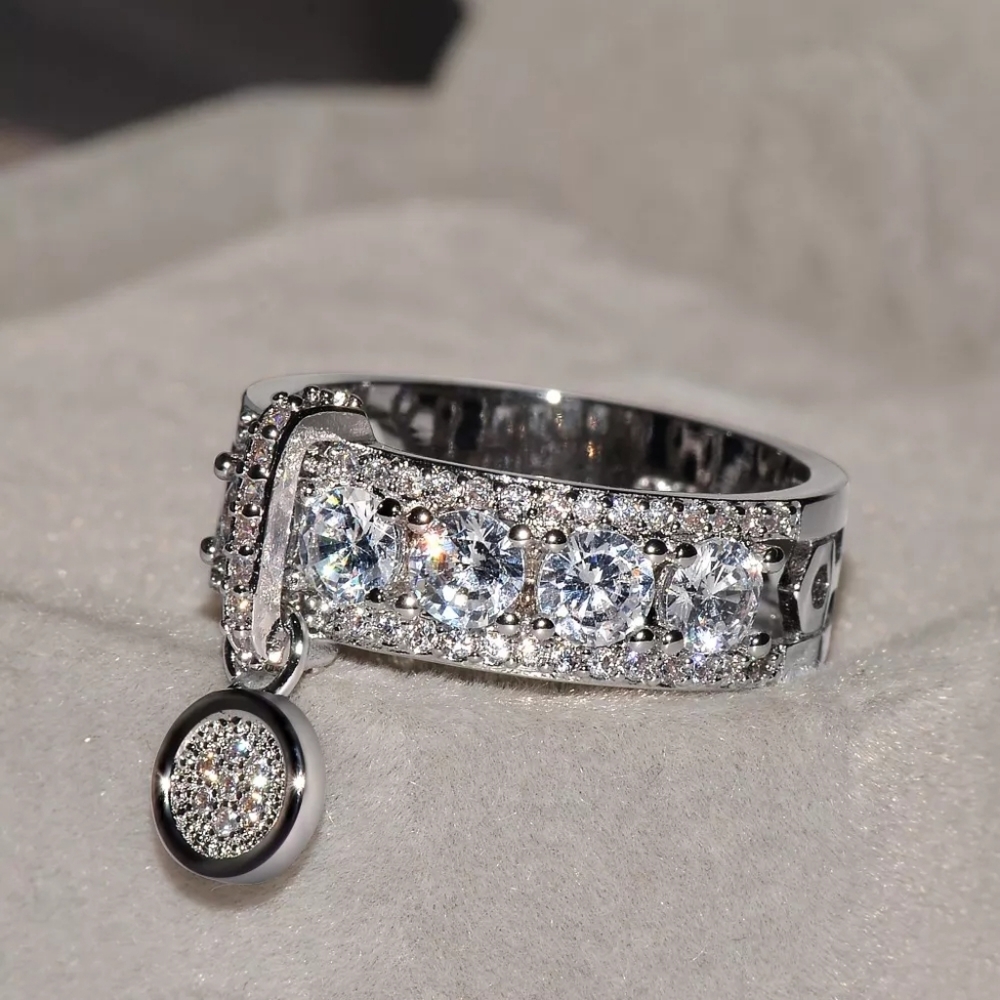 ☆New Silver tone white diamond 💎 ring☆ - Picture 3 of 3